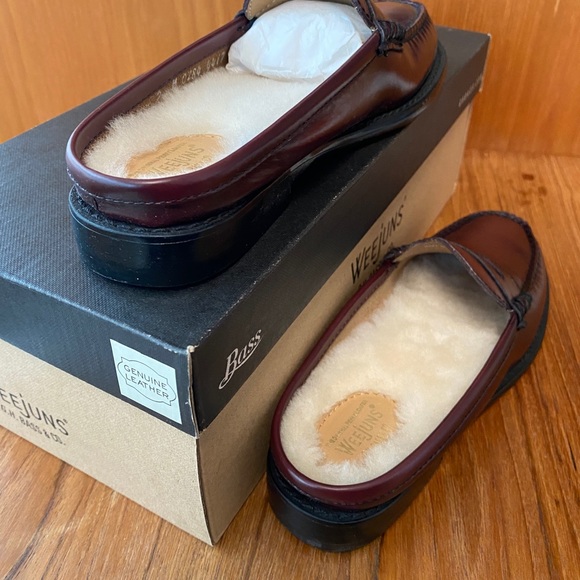 NWT Weejuns G.H Bass & Co brown leather shearling lined loafers. - Picture 3 of 6